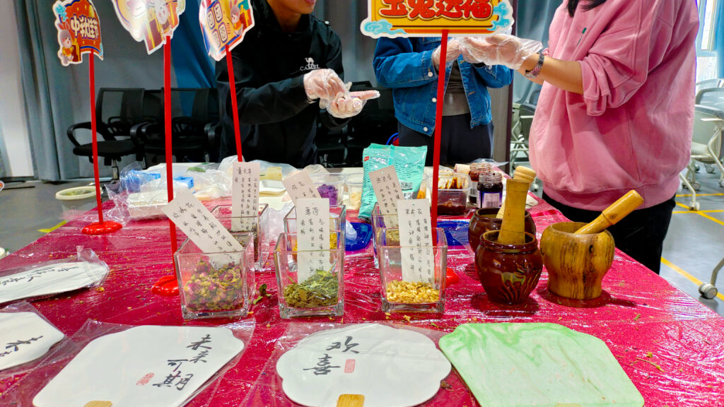 尊龙凯时人生就是搏物流中秋游园会